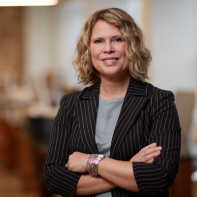 Meg Wheeler Derrer Headshot